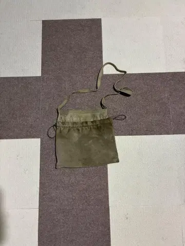 Hender scheme 피그 스웨이드 복조리 백