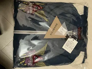 바시티 자켓