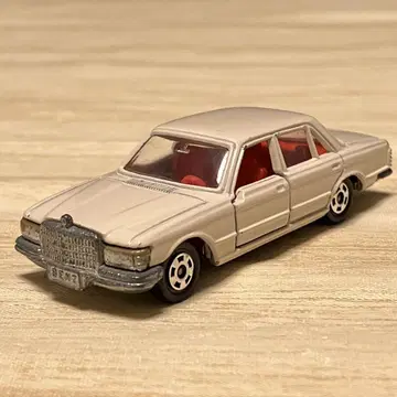 토미카 벤츠 450SEL No.F7 1/67