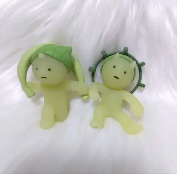 당신을 지켜보는 신비한 요정 스미스키 라이진스키 후진스키