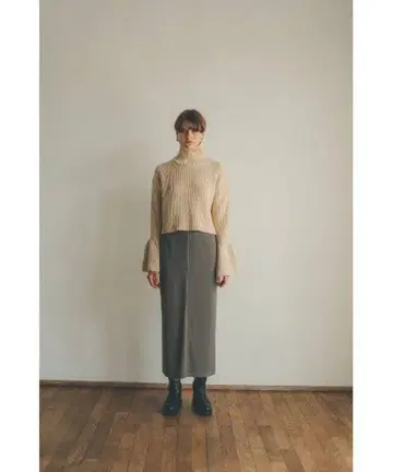 CLANE THIN LINE RIB SKIRT