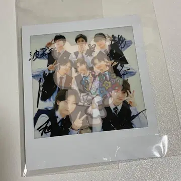 ICEx 친필 사인 단체 폴라로이드