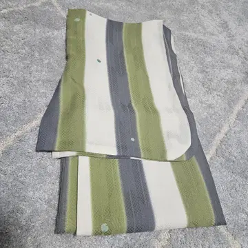 고급 유카타 스트라이프 패턴 폴리에스테르 100%