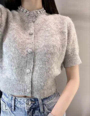 ZARA 큐빅 버튼 니트 가디건 M 사이즈