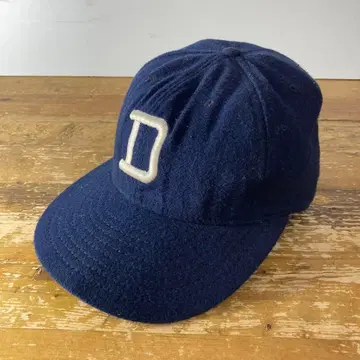 vintage made in USA ANERICAN NEEDLE