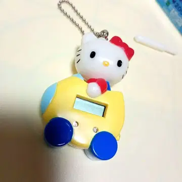 초레어 헬로키티 자동차형 키링
