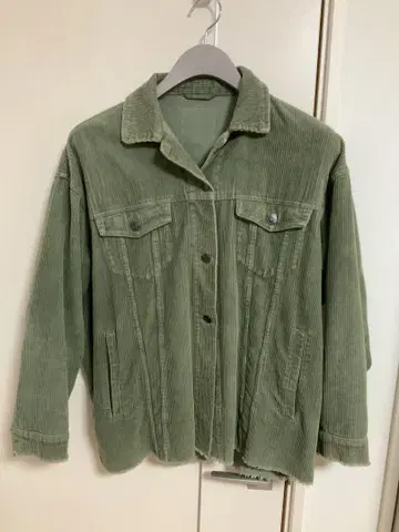 ZARA 코듀로이 자켓 그린