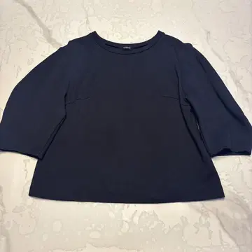 829 일본제 TABASA 퍼프 슬리브 벌룬 상의 네이비