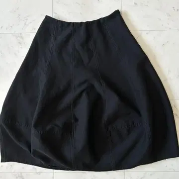 아코레 LeFluy 벌룬 스커트 블랙