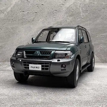 YC Model 1:18 미쓰비시 파제로 V73 Pajero 그린