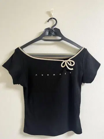 AND MARY 아마리 Baby ribbon tops (세탁 태그 있음)