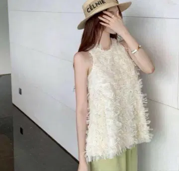 lilirena Lachic 프린지 페더 슬리브리스 상의