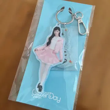 ILLIT Glitter Day 이로하짱 아크릴 키링