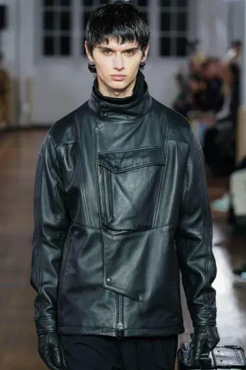 White Mountaineering x Schott 가죽 자켓