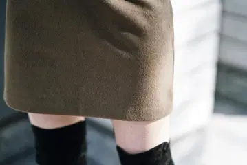 MARQUE 미니 스커트 KHAKI