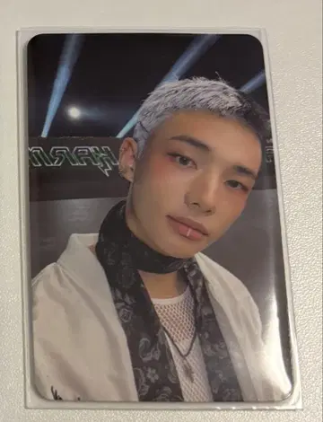 Straykids KARMA 한정판 현진 트레이딩 카드 봉입