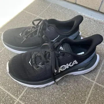 HOKA 23cm 러닝화