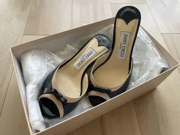 JIMMY CHOO 오픈토 리본 포함 뮬 ( 블랙 x 베이지 )