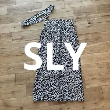 SLY 미사용 새상품 레오파드 스커트