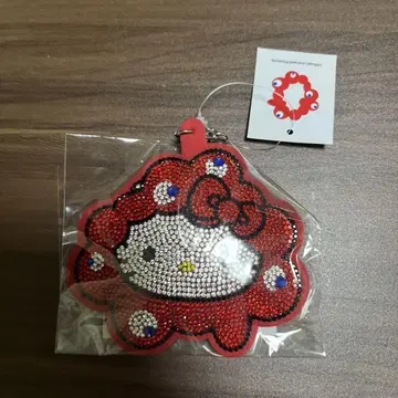 산리오 콜라보 헬로키티 미야쿠미야쿠 가죽 마스코트 참 오사카 만박