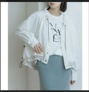 Eimee Law 프릴 블루종 미사용
