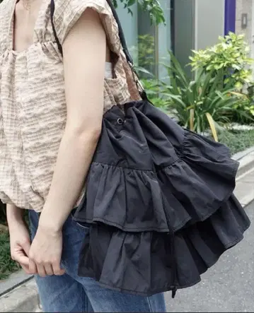 2웨이 프릴 숄더백