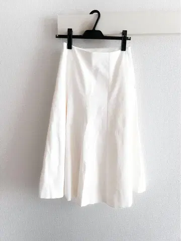 IENA 화이트 스커트