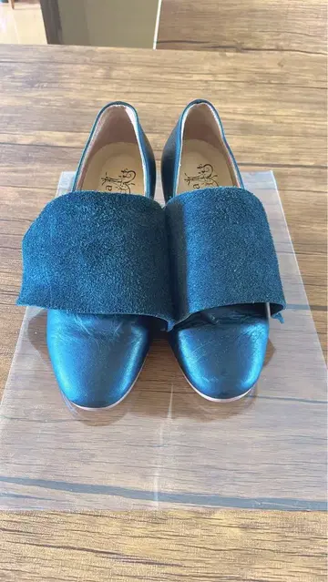 안티카 antiqua 가죽 펌프스 22.5cm