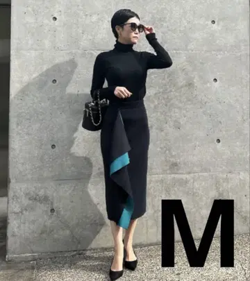 [ 인터넷 완판템 ] JENNE 제뉴 배색 니트 타이트 스커트 M 네이비