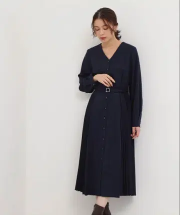 내추럴 뷰티 베이직 사이드 플리츠 원피스 새상품급