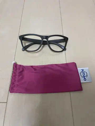 [ OAKLEY ] 프로그스킨 프레임과 주머니만