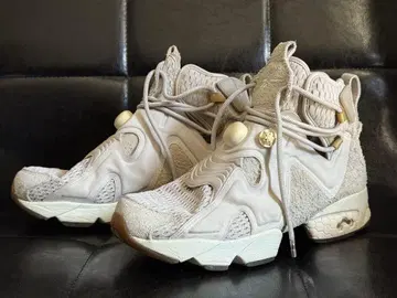 FUTURE x REEBOK CLASSIC FURYKAZE