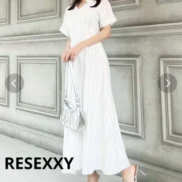 새상품급 RESEXXY 화이트 카슈쿨 셔츠 원피스