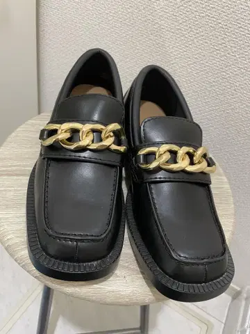 h&m, 로퍼