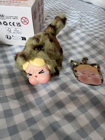 WILD CUTIE 고양이 귀 피규어와 스티커 세트