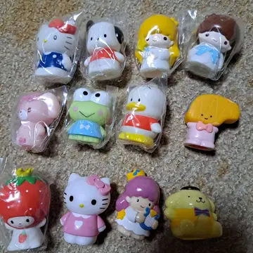 산리오 캐릭터즈 시크릿 소프트 비닐 인형 키티 케로피 키키라라