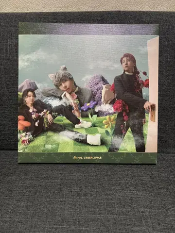 Mrs. GREEN APPLE 캔버스 보드