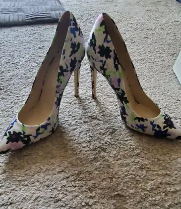 꽃무늬 디자인 하이힐 11cm Made in Italy size 38