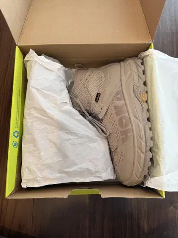 미사용 새상품 HOKAONEONE tor ultra hi 30cm 12