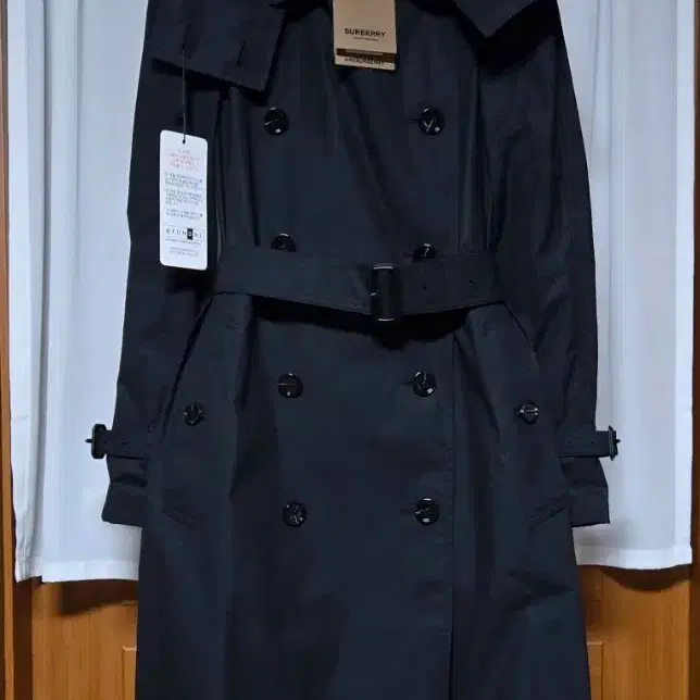 [New with tags] Burberry Hooded Trench Coat Black UK 4 (44)