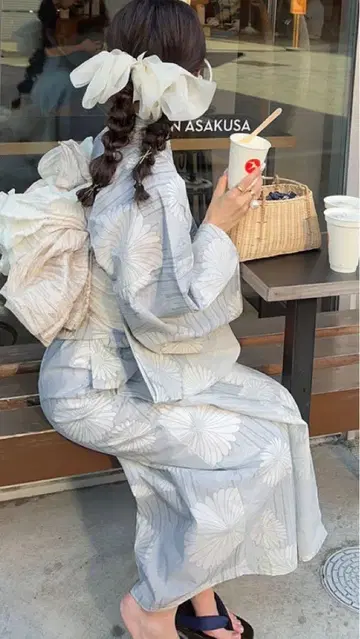 GRL 파란색 꽃무늬 유카타 세트