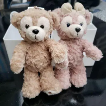더피 셰리메이 인형 배지