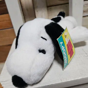 스누피 누워있는 봉제 인형 1968 빈티지 택 포함 레어