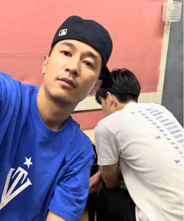[ 당일 발송 ] KEIJU VEILED TOUR VT 셔츠
