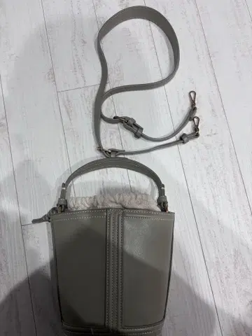 ZARA 그린백