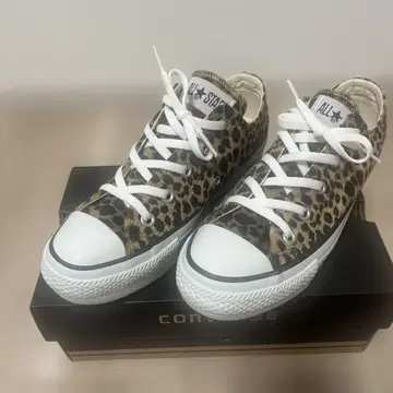 [ 미사용 새상품 ] 컨버스 올스타 레오파드 무늬 스니커즈 23cm 통굽