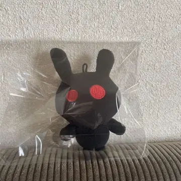 카토리 신고 개인전 쿠로토끼 WHO AMI 마스코트 키링