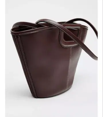 ZARA 스티치 토트백 핸드백