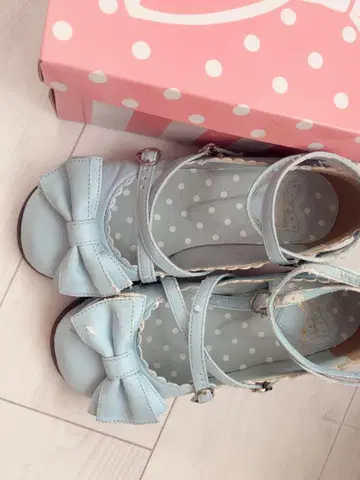 [ 박스 있음 ] 티 파티 신발(색스) [ M ]