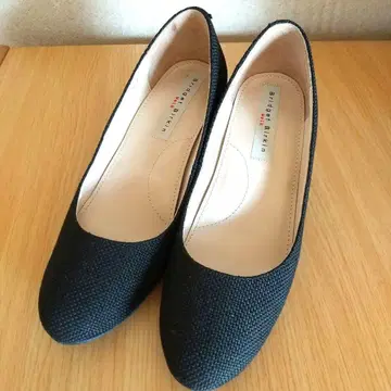 브리짓 버킨 워크 블랙 펌프스 23cm